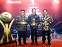 Bank Sampang Kembali Raih Top Pembina BUMD Awards Bintang 5