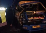 Tiga Orang Luka-Luka Akibat Dua Truk Tabrakan Di Camplong, Diduga Pengemudi Mengantuk