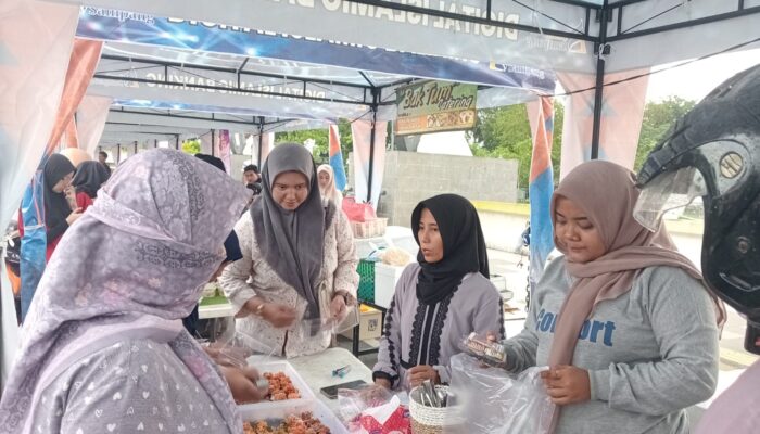 Ramadhan Penuh Berkah, Bank Sampang Mensupport Bazar Takjil Guna Meningkatkan Ekonomi UMKM