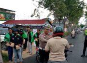 Ramadhan Penuh Berkah, Kasatlantas Pimpin Bakti Sosial Gandeng Komunitas Ojek Online