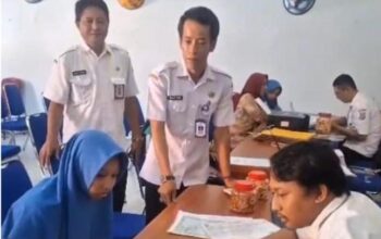 Pastikan Pengambilan PIN SPMB Sesuai Prosedur, Mas’udi Hadiwijaya Tinjau Langsung Ke SMAN 1 Sampang